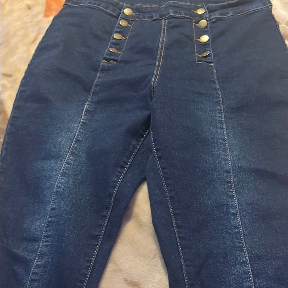 Women's Blue High-Waisted Jeans